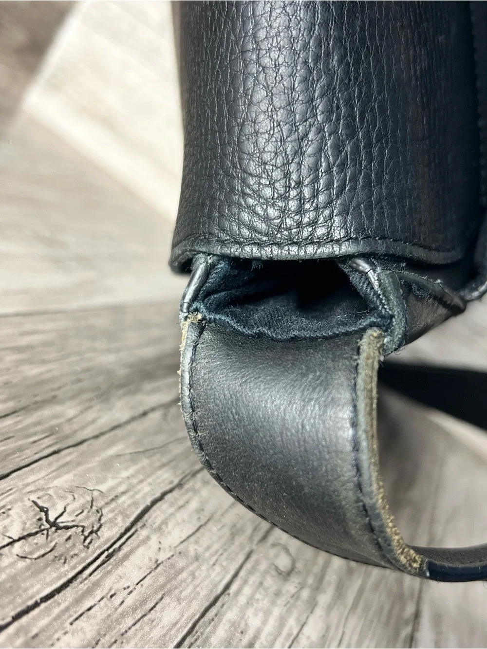 Banana Republic Black Leather Messenger Bag Y2K Fall 2002 Collection.